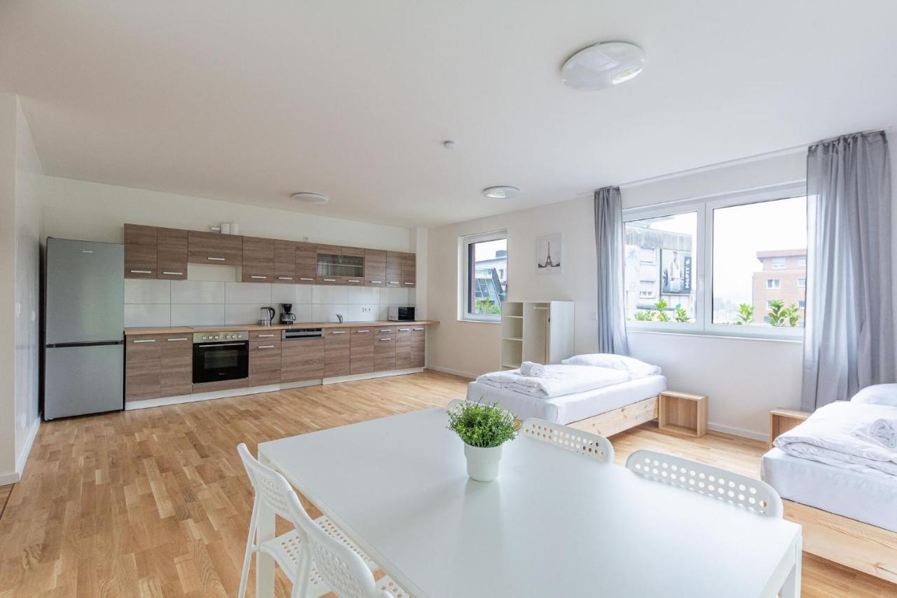 T&K Apartments - Bergisch Gladbach - 3 Comfortable Apartments - 18 Min To Fair Messe Cologne ภายนอก รูปภาพ