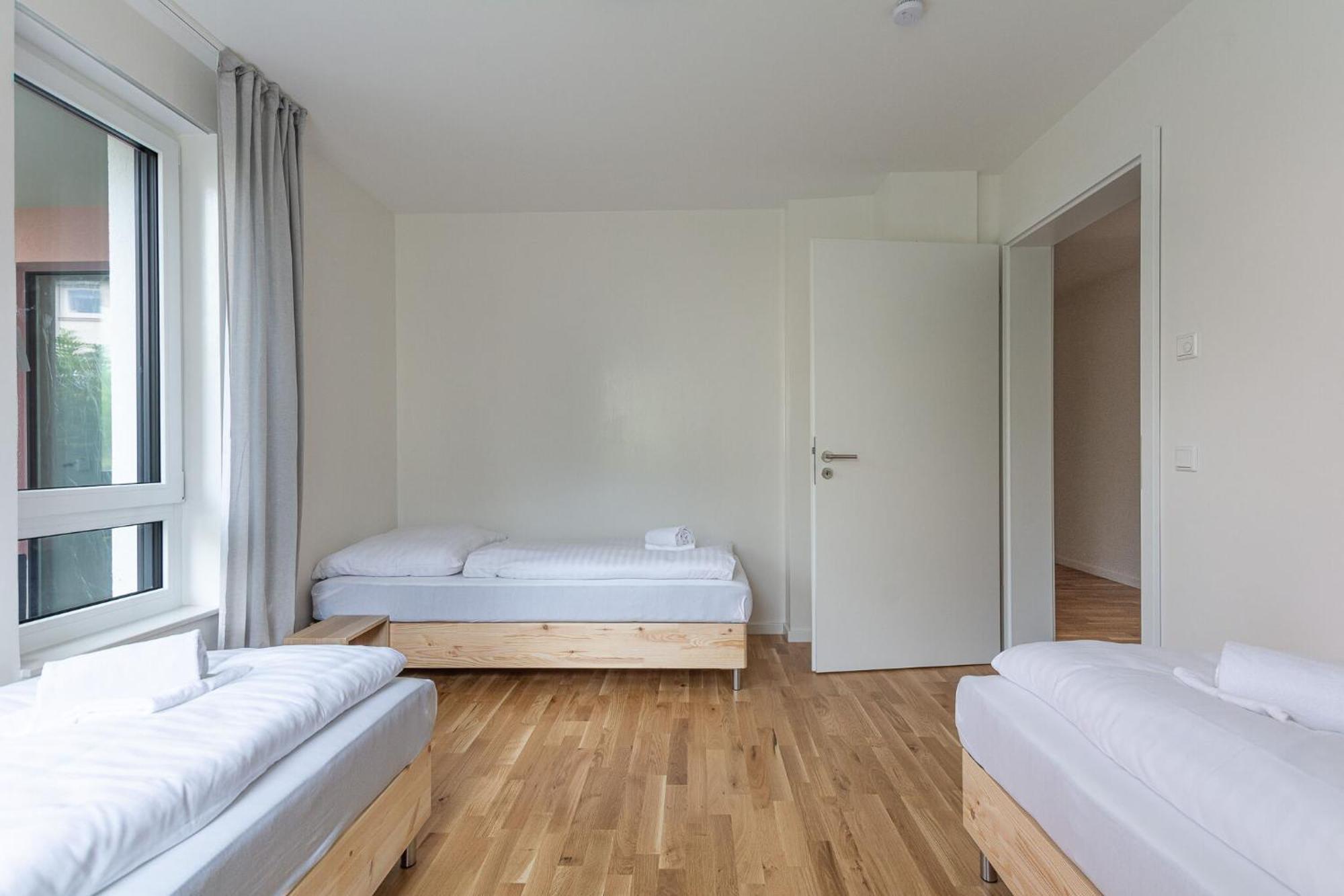 T&K Apartments - Bergisch Gladbach - 3 Comfortable Apartments - 18 Min To Fair Messe Cologne ภายนอก รูปภาพ